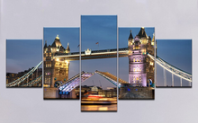 Load image into Gallery viewer, Set of 5 Canvas Prints - London Bridge
